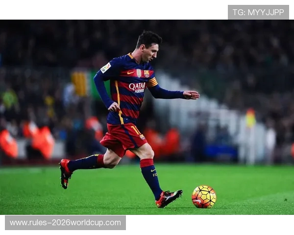 登贝莱追星梅西名场面！更衣室勾肩搭背聊 5 分钟，巴萨老队友再续兄弟情